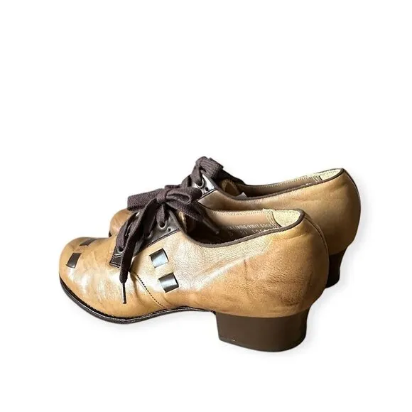 Vintage 1940's Miller Foot Defender Tan Lace Up Leather Shoes. Sz. 5B