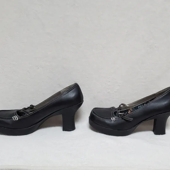 VINTAGE 90s Maurices Black Vegan Leather Platform Chunky Heel Maryjane Shoes 10