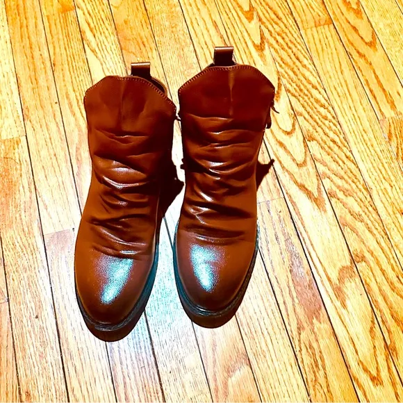 Vintage &amp; Classy  Men's Shoes with Side Zippers . Very Comfy Size 46 Shoes .