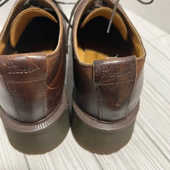 Vintage Dr. Martens Gibson Shoes woman Brown Leather made in England SZ 7 US 9