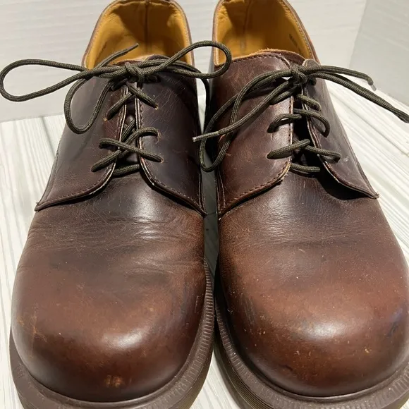 Vintage Dr. Martens Gibson Shoes woman Brown Leather made in England SZ 7 US 9
