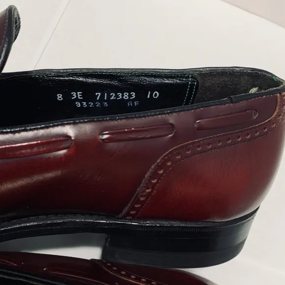 Vintage FLORSHEIM IMPERIAL Wing Tip Tassel
