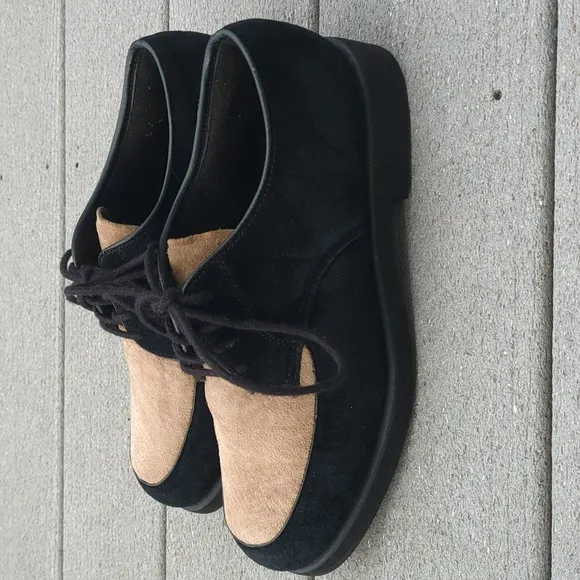 Vintage Hush Puppy Suede Black and Tan Suede Lace Up Dress Shoes 4.5Y