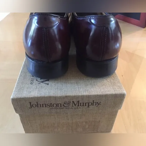 Vintage Johnston &amp; Murphy Designer Men's Shoes size 9.5