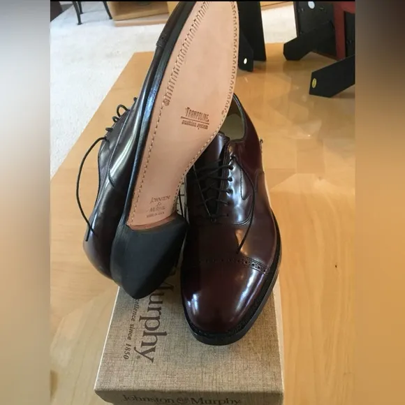 Vintage Johnston &amp; Murphy Designer Men's Shoes size 9.5