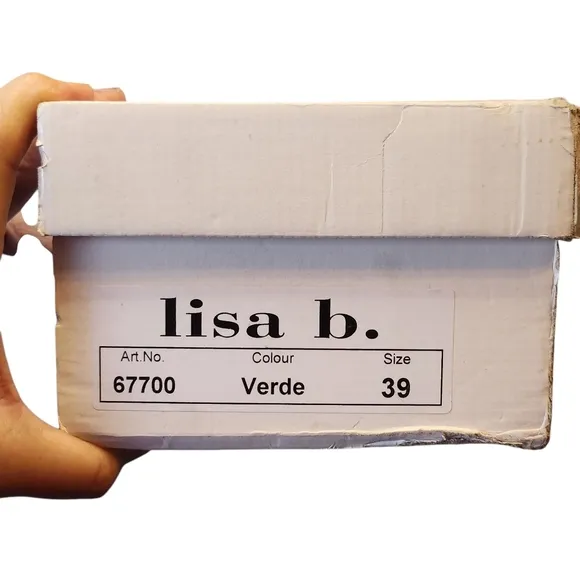 Vintage lisa b. Green and Tan Art No. 67700 Ankle Tie Sandals Size 39 w/Box