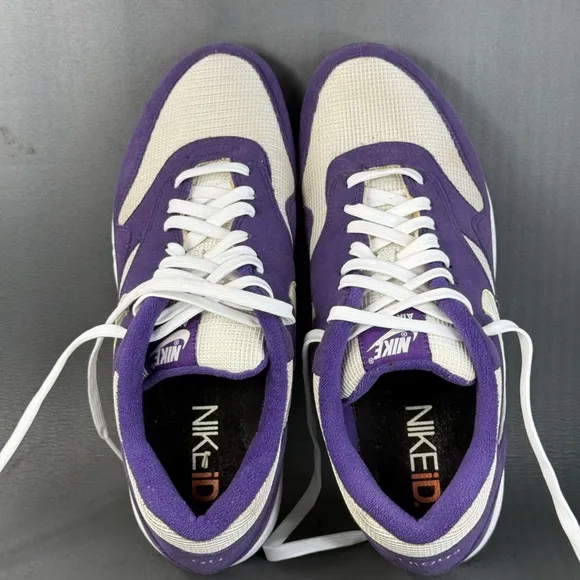 Vintage Nike AirMax 1 TCU “Go Frogs” Edition athletic sneaker shoes men 11.5