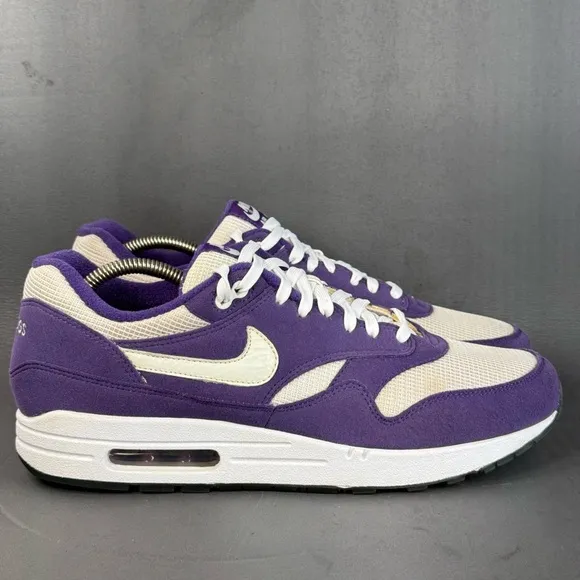 Vintage Nike AirMax 1 TCU “Go Frogs” Edition athletic sneaker shoes men 11.5