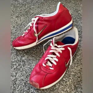 Vintage Nike Cortez 02 University Jewel Swoosh Red Leather Y2K Sneaker 034036 12