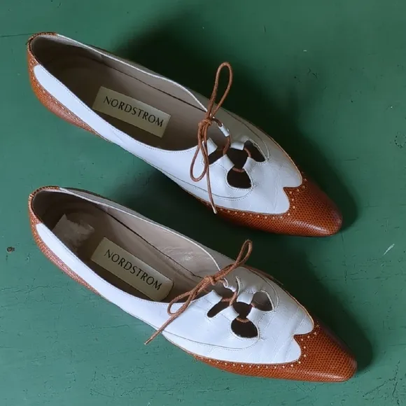 Vintage Nordstrom Spectator White and Brown Lace-Up Shoes