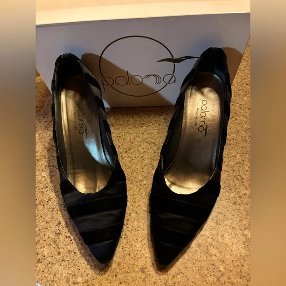 Vintage Paloma Heels black velvet and satin 9