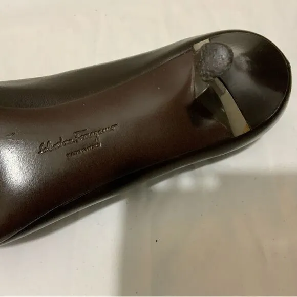 Vintage Salvatore Ferragamo brown leather shoes 8.5 2A