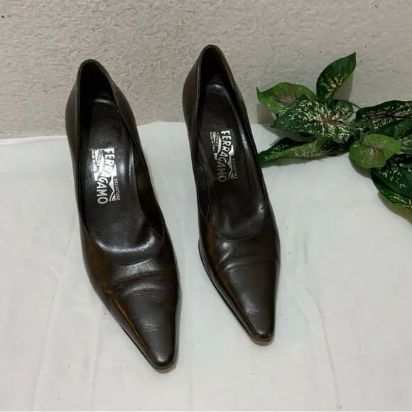 Vintage Salvatore Ferragamo brown leather shoes 8.5 2A