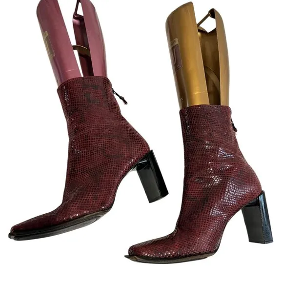 Vintage Stuart Weitzman boots