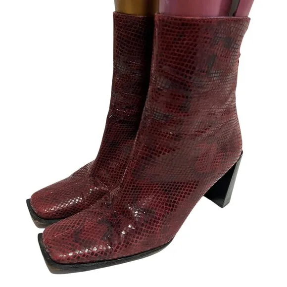 Vintage Stuart Weitzman boots