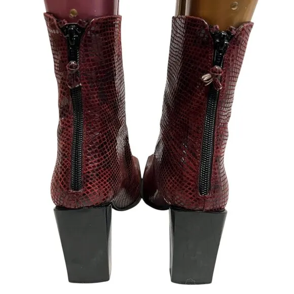 Vintage Stuart Weitzman boots