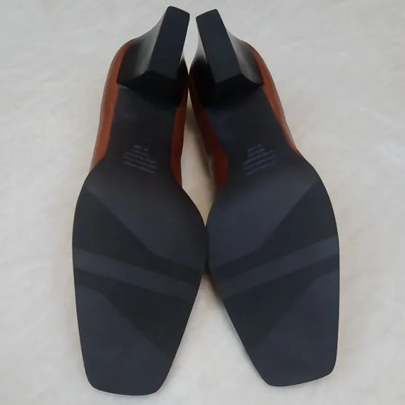 Vintage Style  Leather Worthington Shoes!