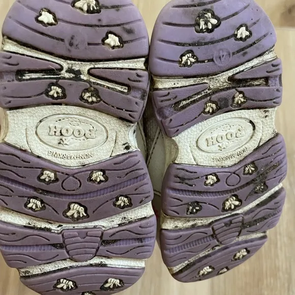 Vintage Winnie the Pooh shoes