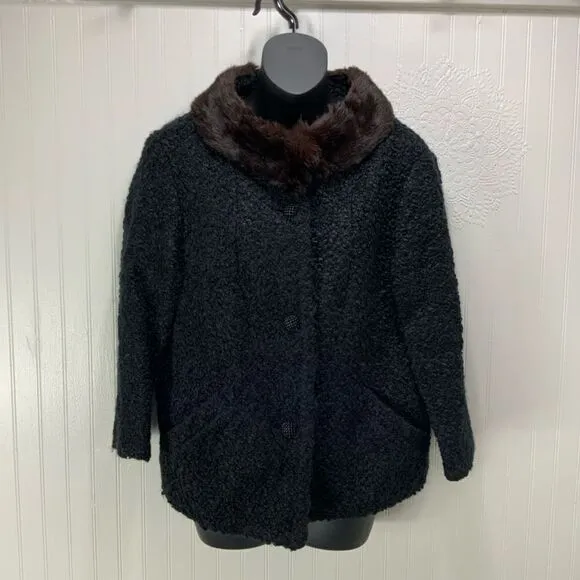 VINTAGE Lambswool coat with Mink Collar
