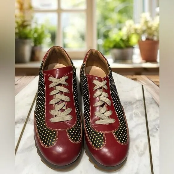 Vintage RARE Dooney and Bourke Leather Made in Italy Sneakers Shoes Size 9
