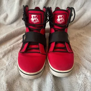 Vlado Atlas II Black and Red High Tops Men’s Size 9.5