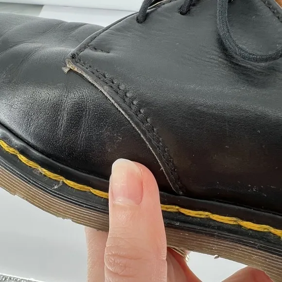 Vtg Dr Doc Martens Made in England Chunky Oxford US 7 Platform Shoes Black J132