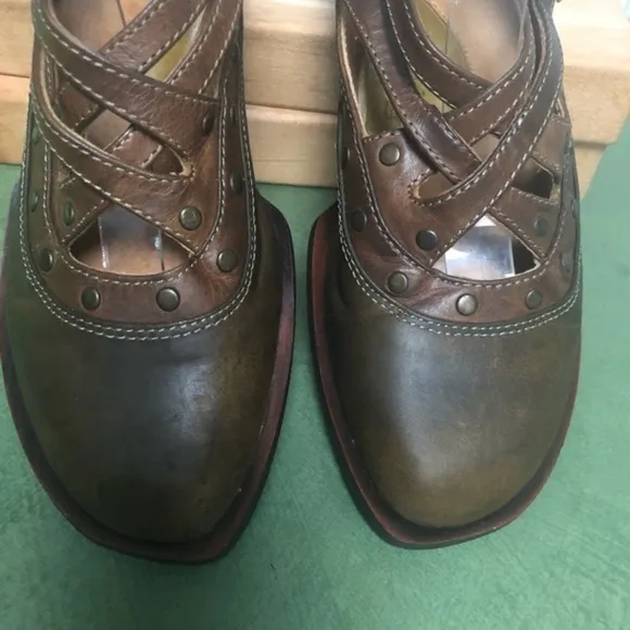 VTG John Fluevog Freedom Line Slingback Shoes