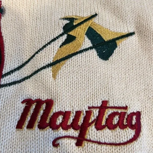VTG Munsingwear size M 100% cotton made in USA golf theme embroidered sweater