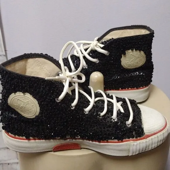 Warrior vintage sneakers