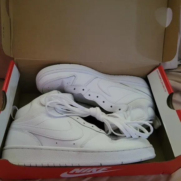 White Nike Air Force One 1 high top leather basketball shoes Sz 7 youth/men's