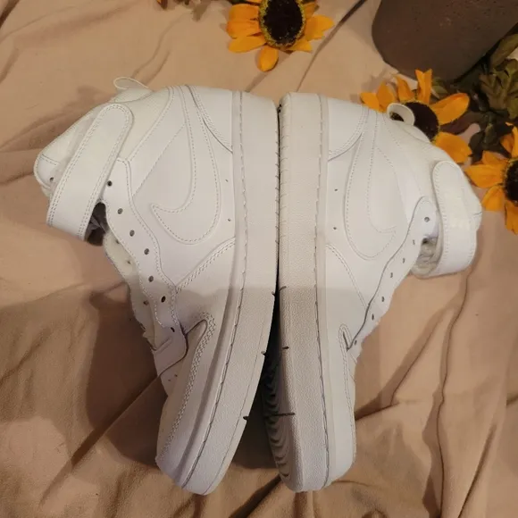 White Nike Air Force One 1 high top leather basketball shoes Sz 7 youth/men's
