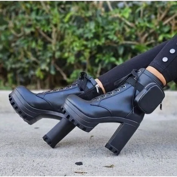 Women's Black Block Heel Lace Up Botties