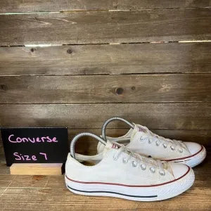 Womens Converse Chuck Taylor All‎ Star Ivory Low Top Shoes Sneakers Size 7 M GUC
