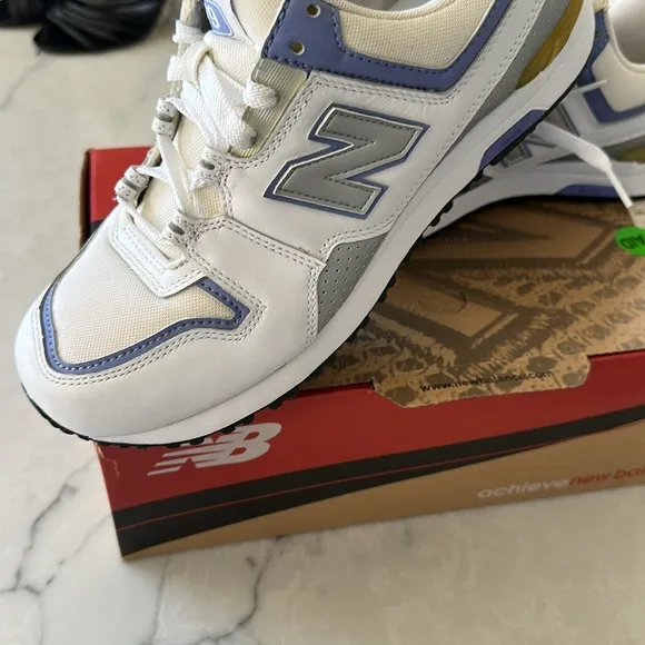 Women's New Balance 579 RARE White/ PURPLE Athletic Shoes W579WLL New With Box