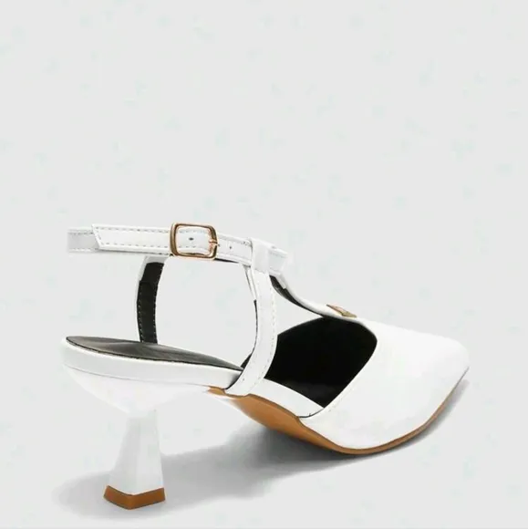 Women's T-Strap Pointed Toe Mid Heel Sandals,Elegant Lady-Like Vintage Pumps
