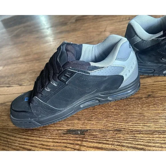 Y2K Globe Sabre Chunky Skateboarding Skate Shoe Size 8.5