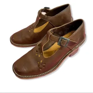 Y2K Vintage leather T strap chunky shoes with cutouts, late 90s