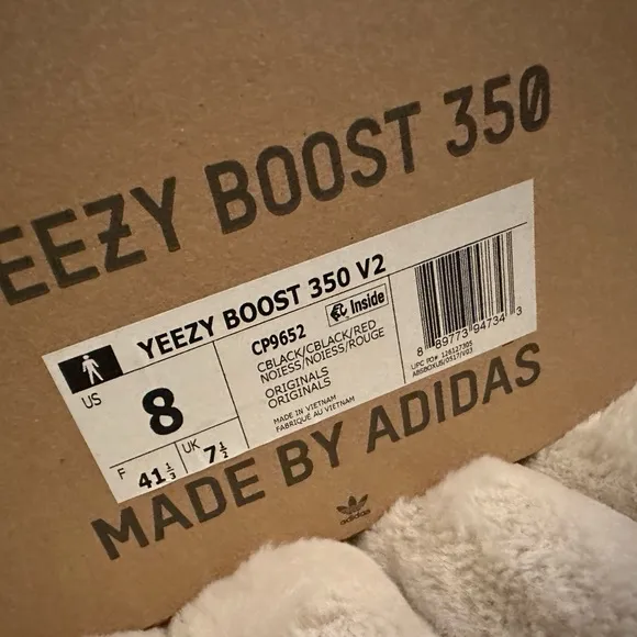 Yeezy Athletic Shoes