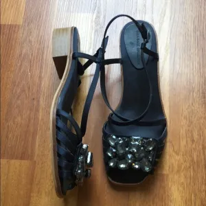 Zara blue satin embellished straps sandals 7.5