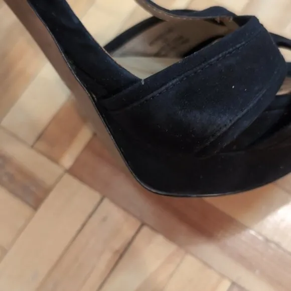 Zara suede platform 5&quot; heel T strap sandals size 38