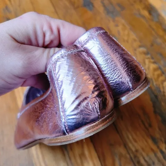 ZVELLE V Metallic Pink Crinkle Leather Moccasin Loafers